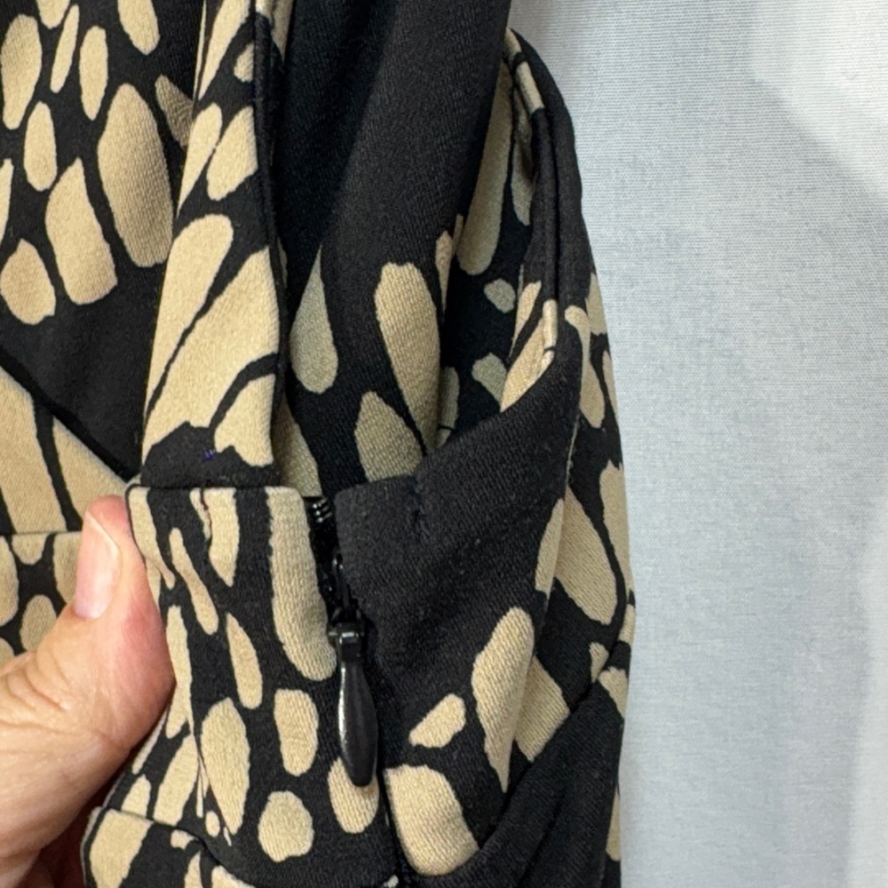 🦆 Ann Taylor Black and Tan knit strappy Maxi Dress - Picture 7 of 11